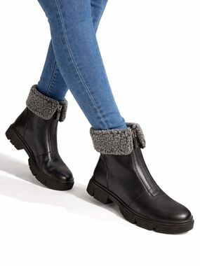 Blondo Plaka Waterproof Leather Ankle Boot Sz 8 Black Shearling Cuff Never Worn